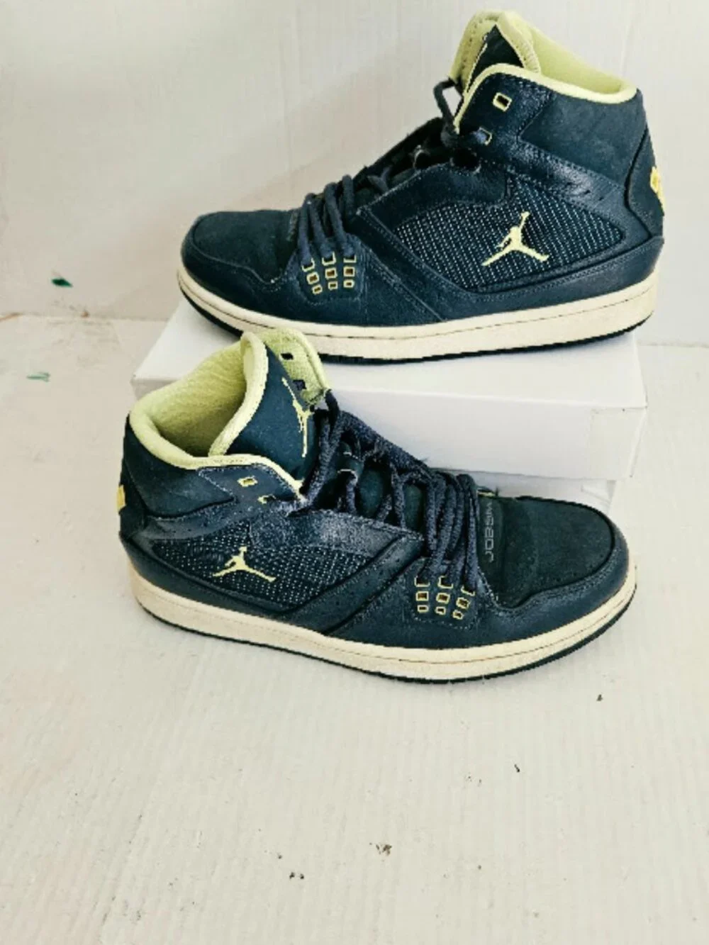 Nike Jordan 1 Flight Squadron Blue Yellow Men’s Sneakers 372704-415 Size 8